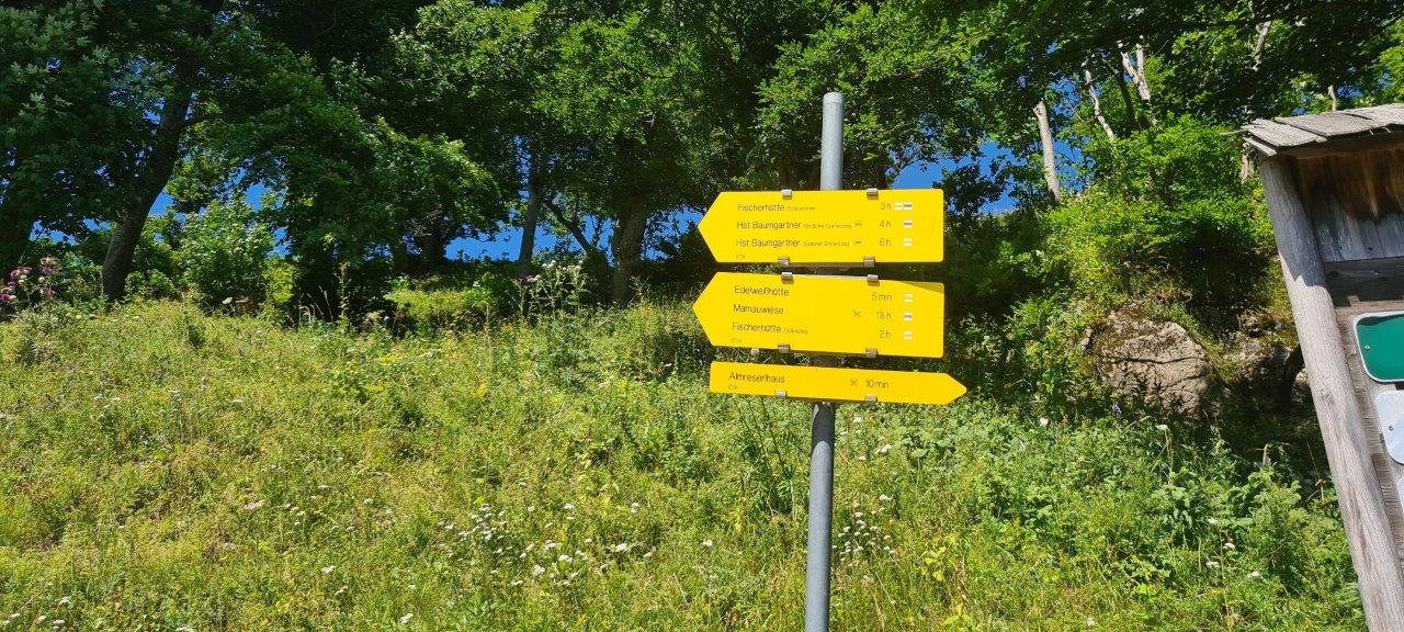 Ascent to the Klosterwappen Peak