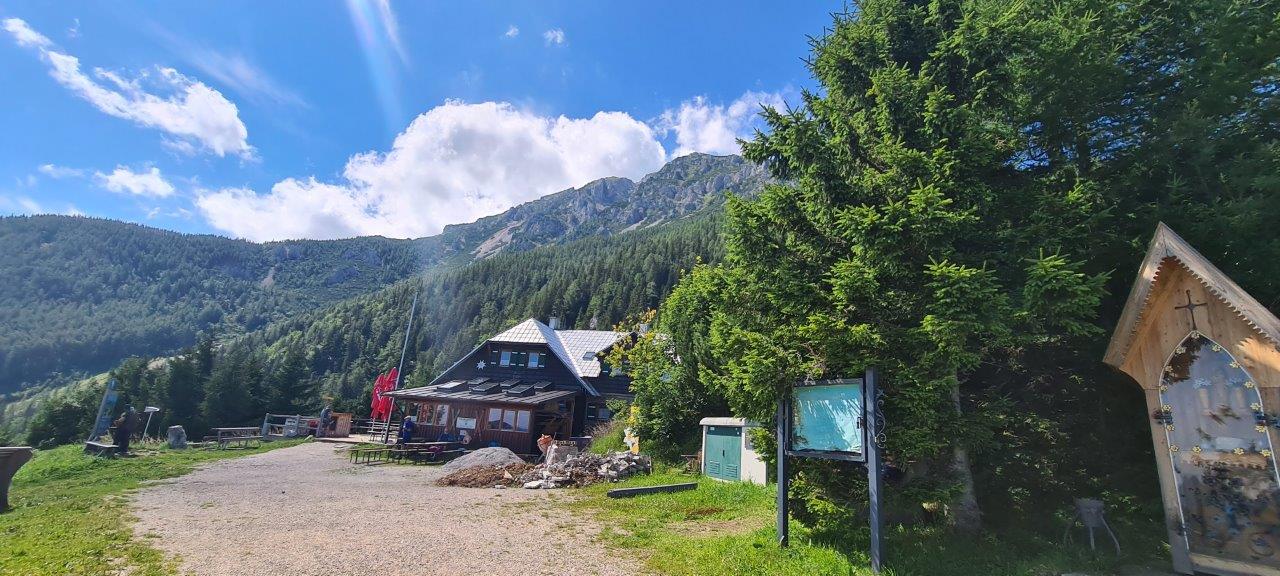 Ascent to the Klosterwappen Peak
