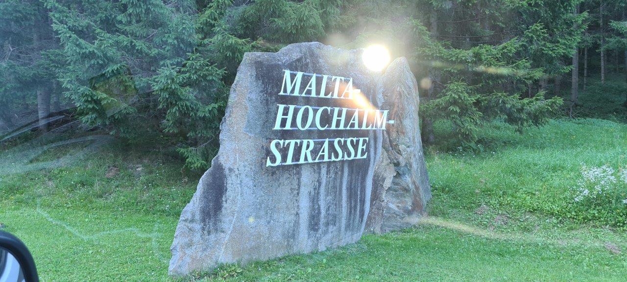 Schwarzhornseen Hike