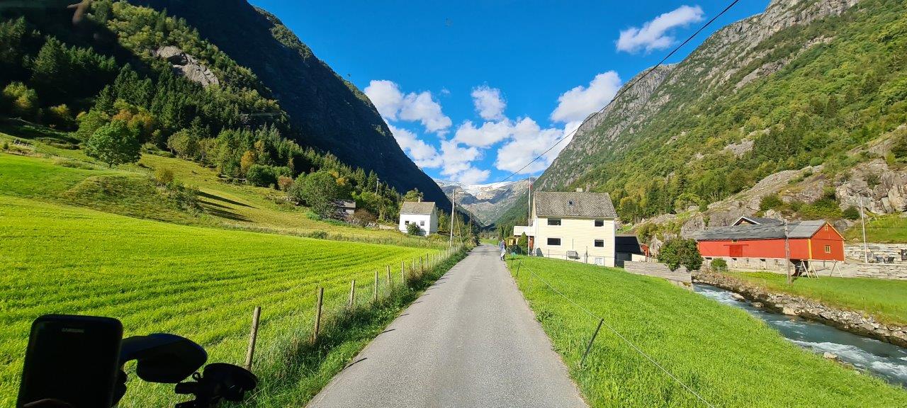 Buerbreen Glacier Hike