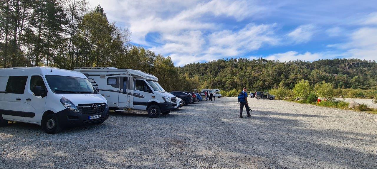 Hike to Preikestolen (Pulpit Rock)