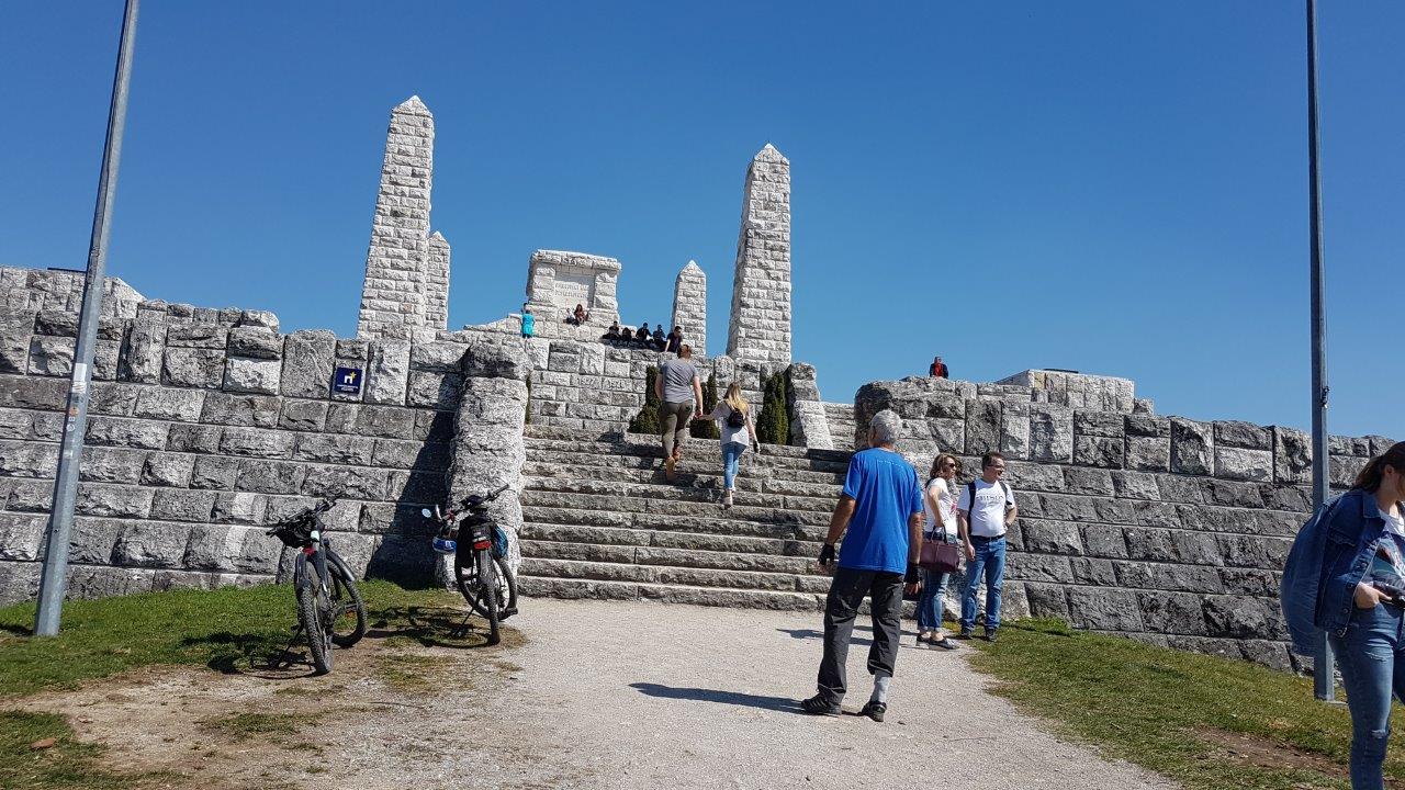 Bradlo Mountain Biking