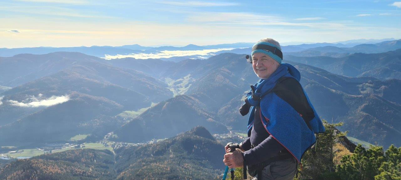 Ascent to Windberg 1,903 m – the highest peak of the Schneealpe Plateau